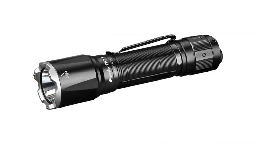 Náhledový obrázek - Taktická svítilna Fenix TK16 V2.0 je ideální volbou pro ozbrojené složky a pro pobyt v drsné přírodě